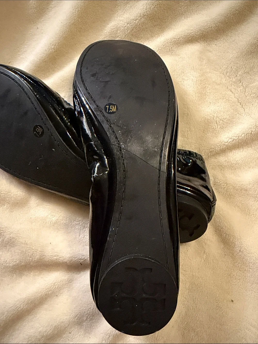 Tory Burch Black Patent Elastic Ballet Flats with Logo Accent